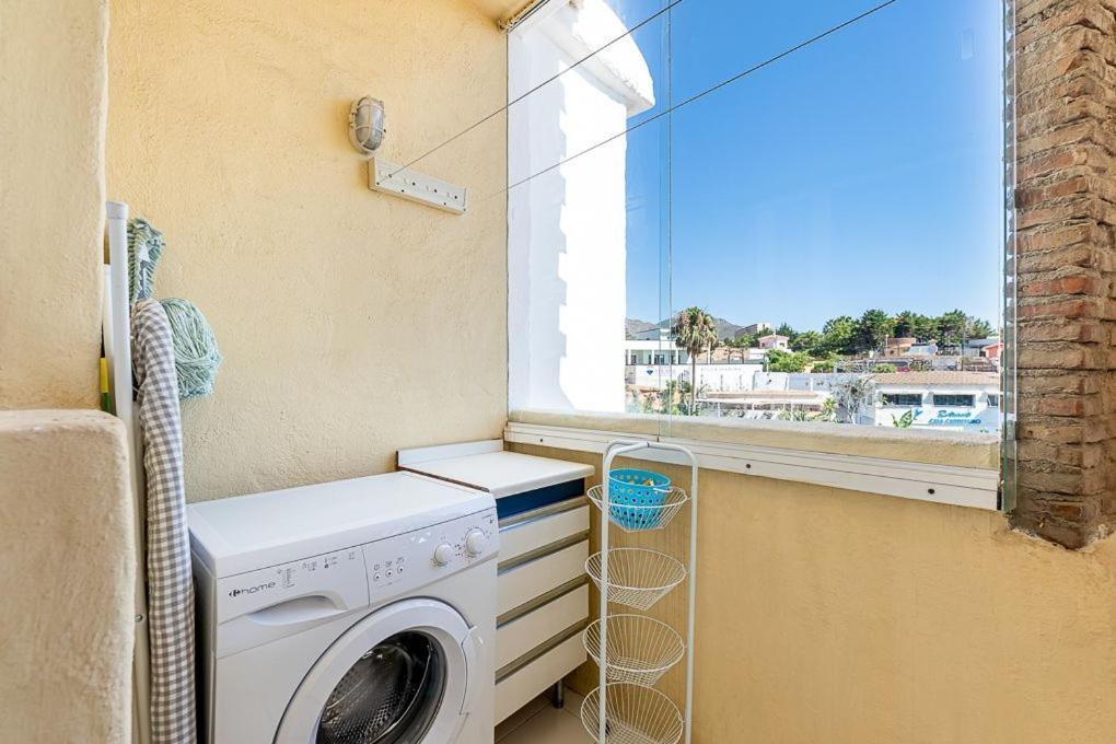 Puerto De Benalmadena Apartamento Vacacional Con Vistas Al Mar Y Yates Tres Habitaciones 2 Banos Extérieur photo