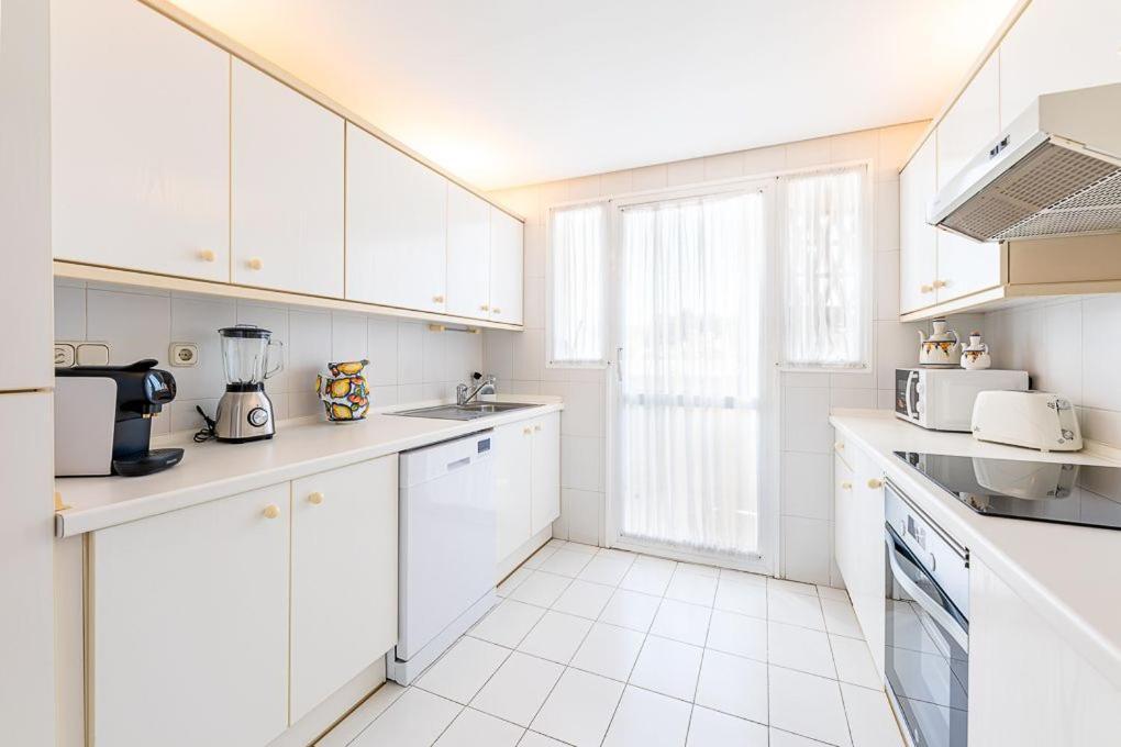 Puerto De Benalmadena Apartamento Vacacional Con Vistas Al Mar Y Yates Tres Habitaciones 2 Banos Extérieur photo